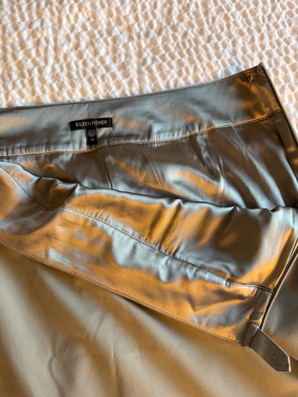 EILEEN FISHER Olive Green Satin-Lined Skirt